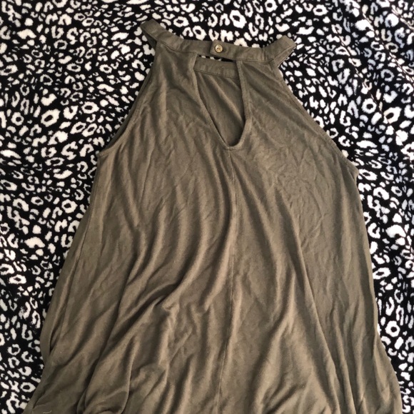 Olive Flowy Shirt - Picture 3 of 3